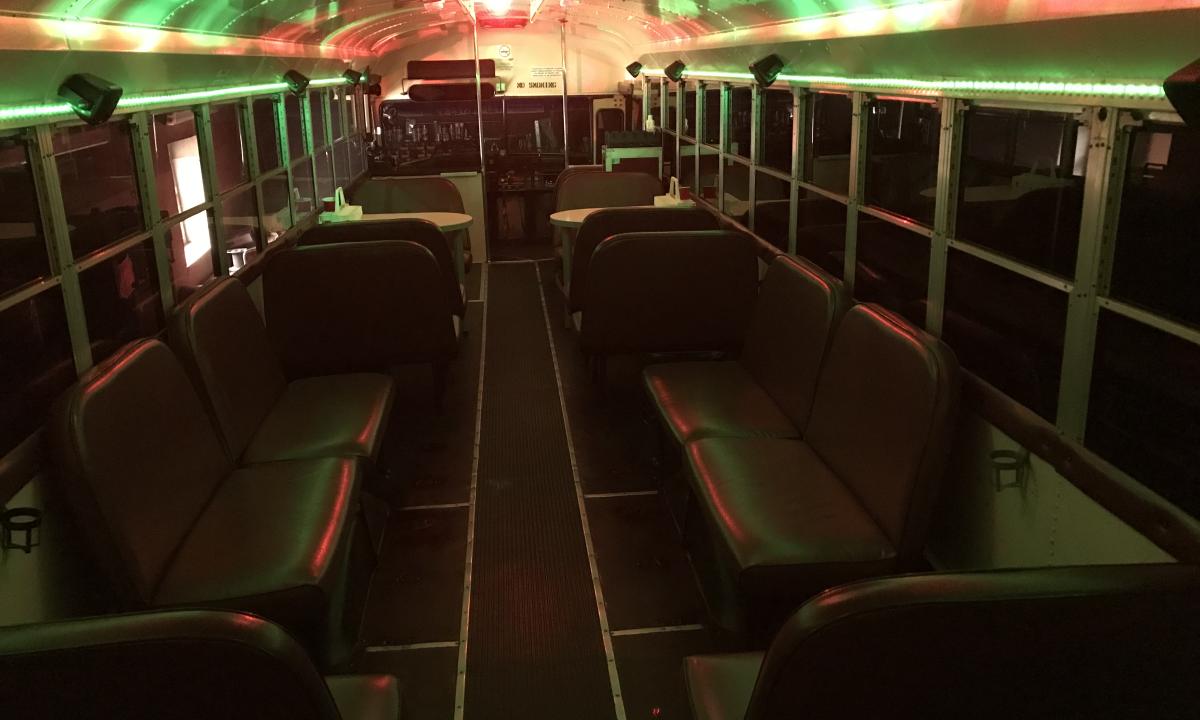 Aachen roter Highschool Partybus