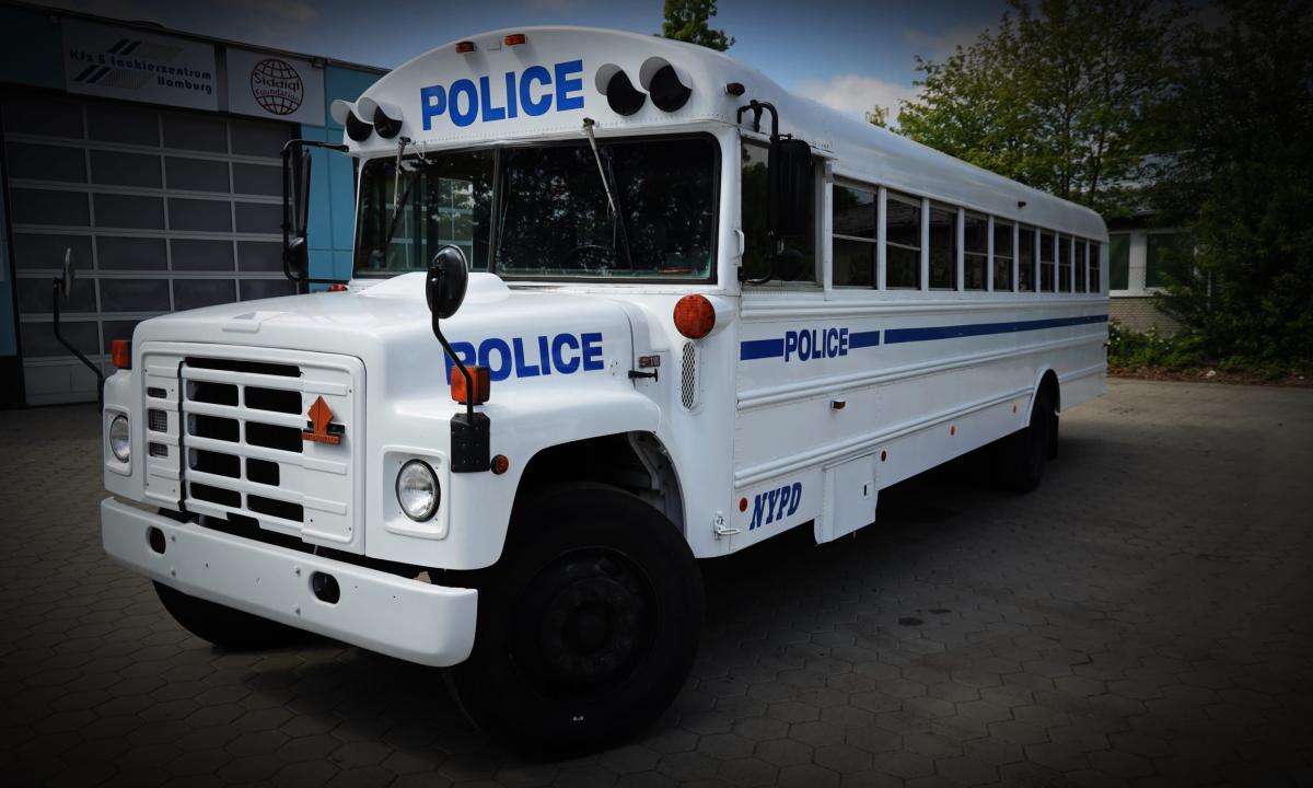 Hannover White Partybus Deluxe
