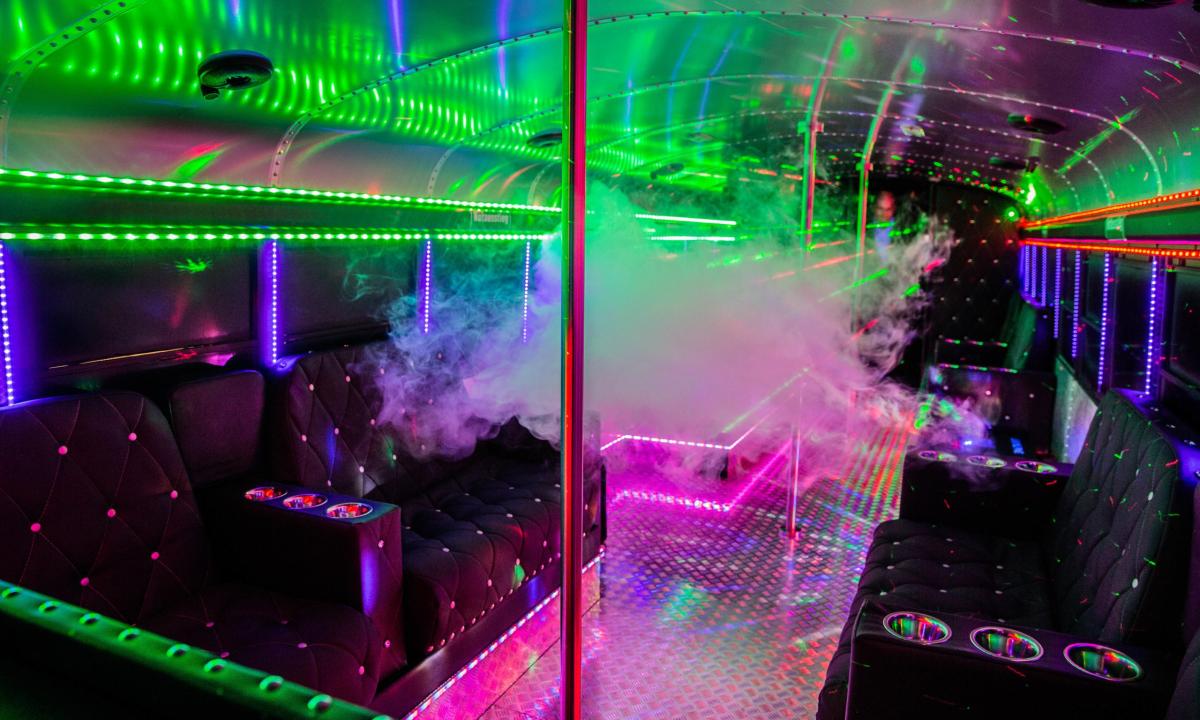 Hannover White Partybus Deluxe