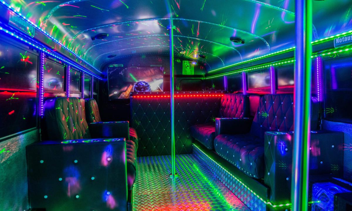 Hannover White Partybus Deluxe