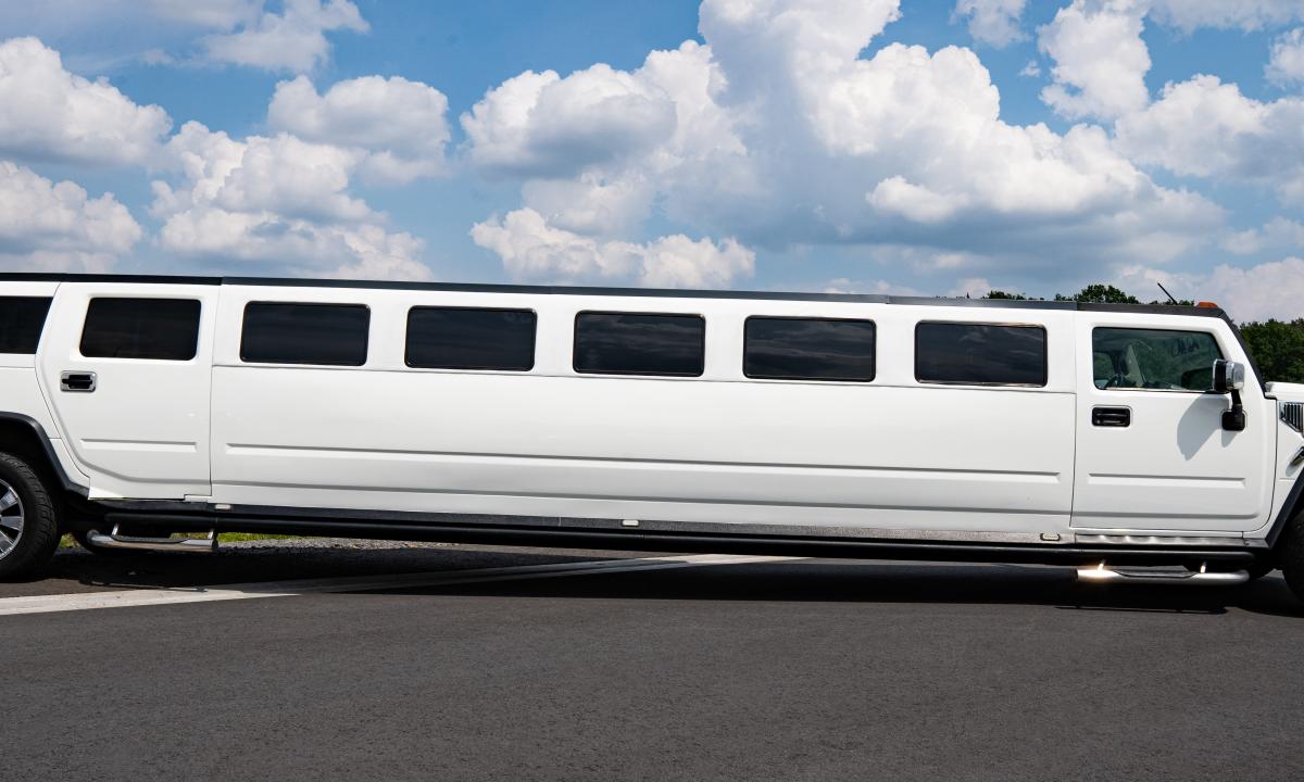 Hannover Hummer Deluxe Limousine