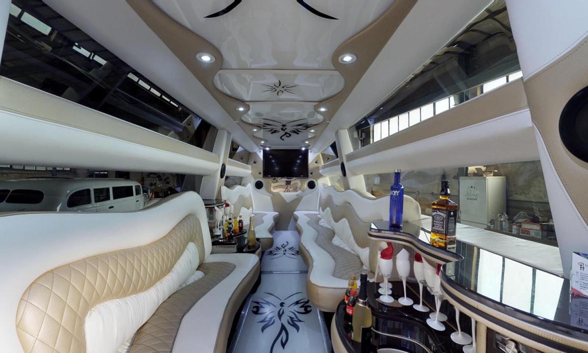 Mönchengladbach Hummer Deluxe Limousine