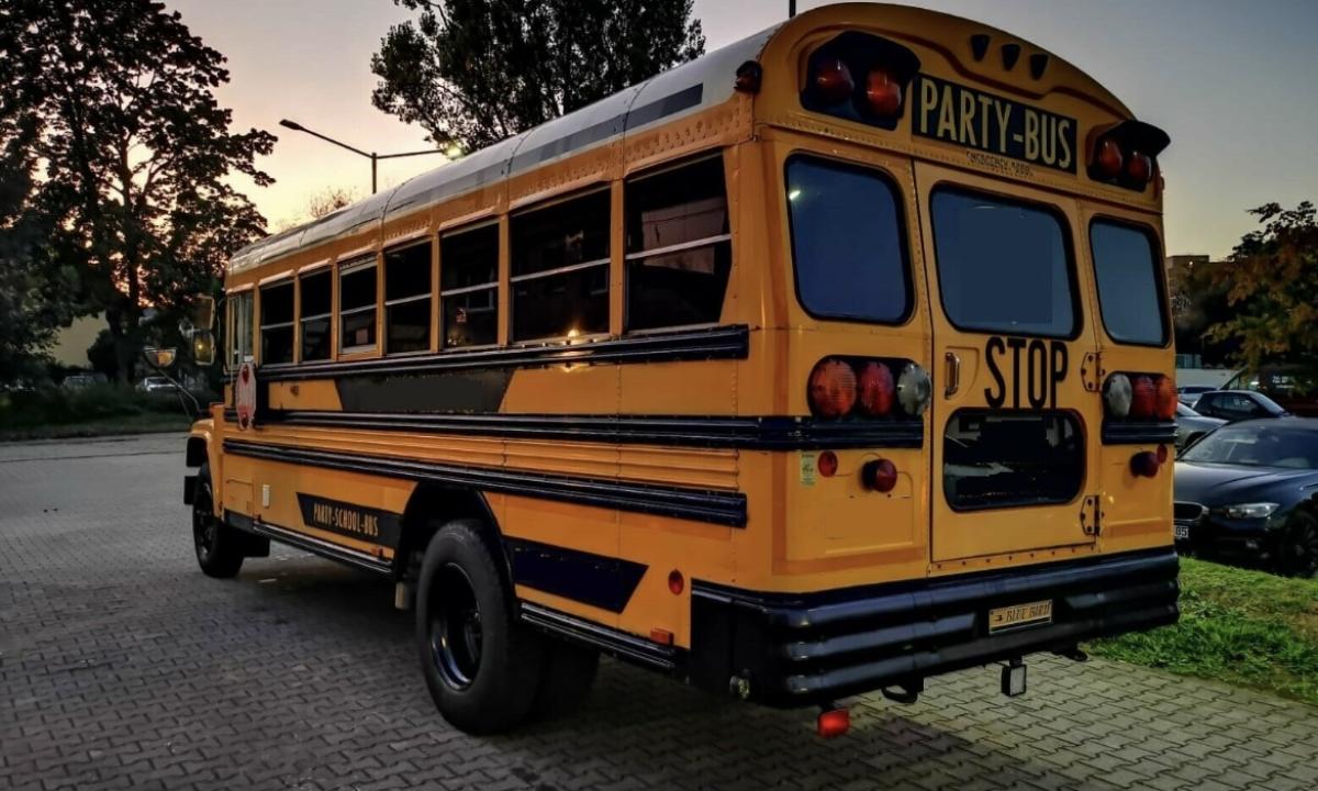 Bonn Highschool Partybus Deluxe