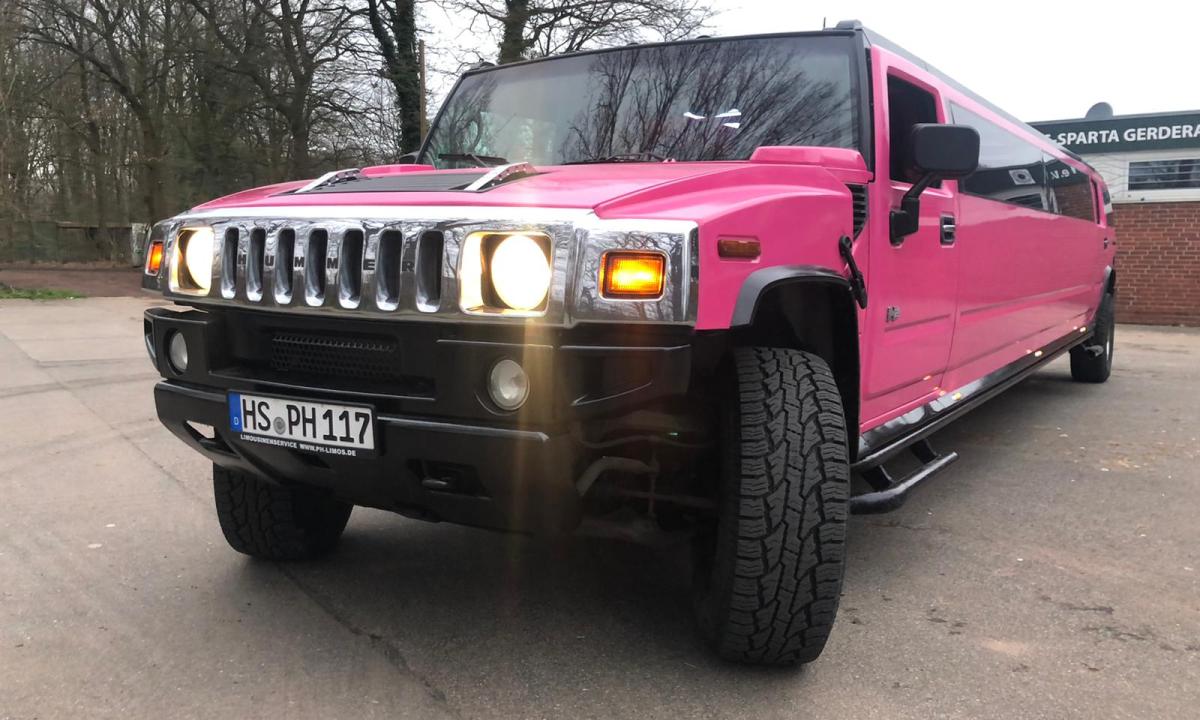 Essen Pretty in Pink Hummer Limousine