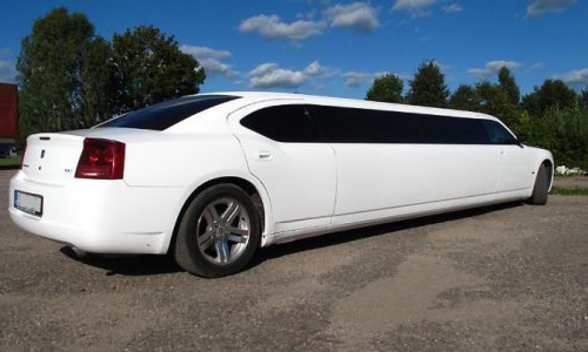 Stuttgart Dodge Charger Limousine