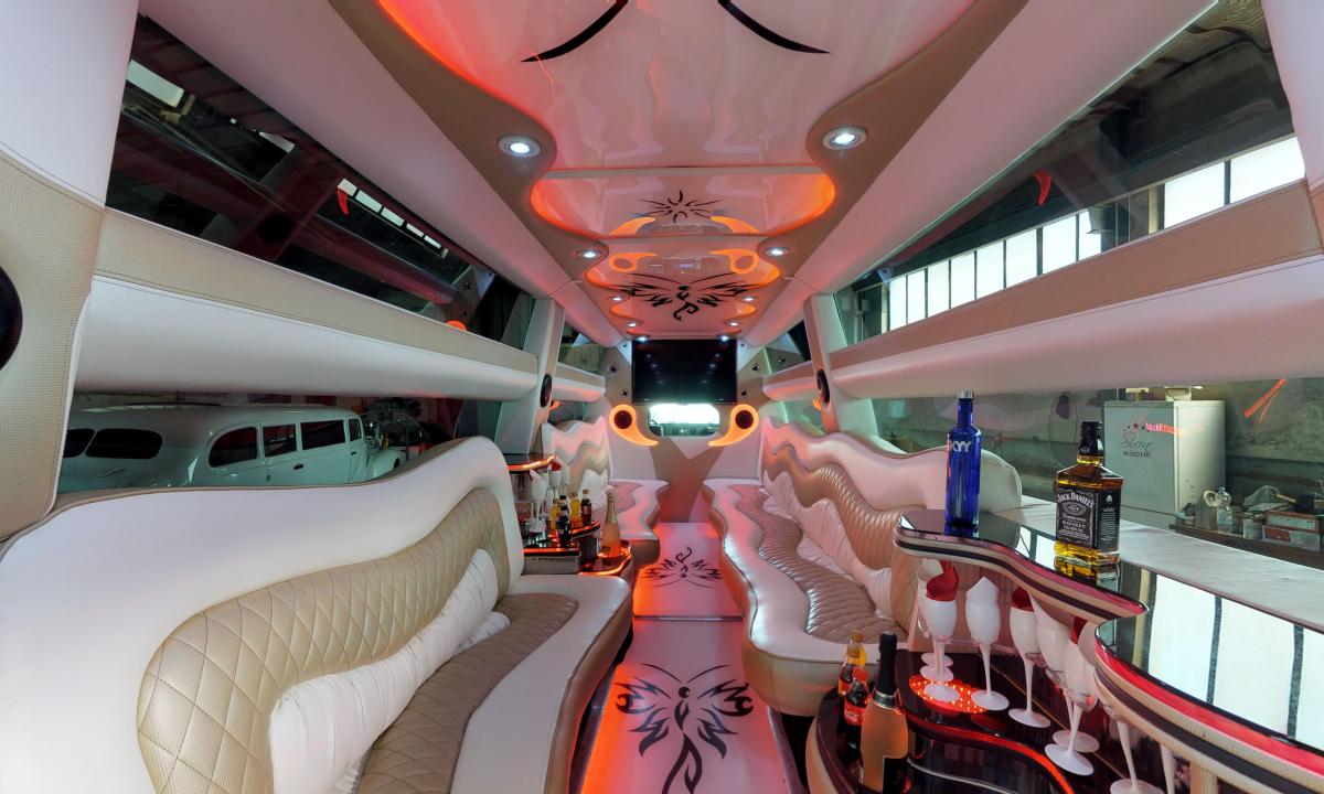 Köln Hummer Deluxe Limousine