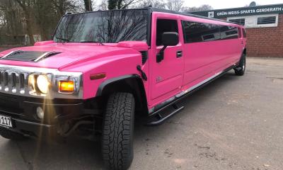Duisburg Pretty in Pink Hummer Limousine
