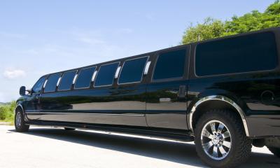 Prag Stretch Limousine
