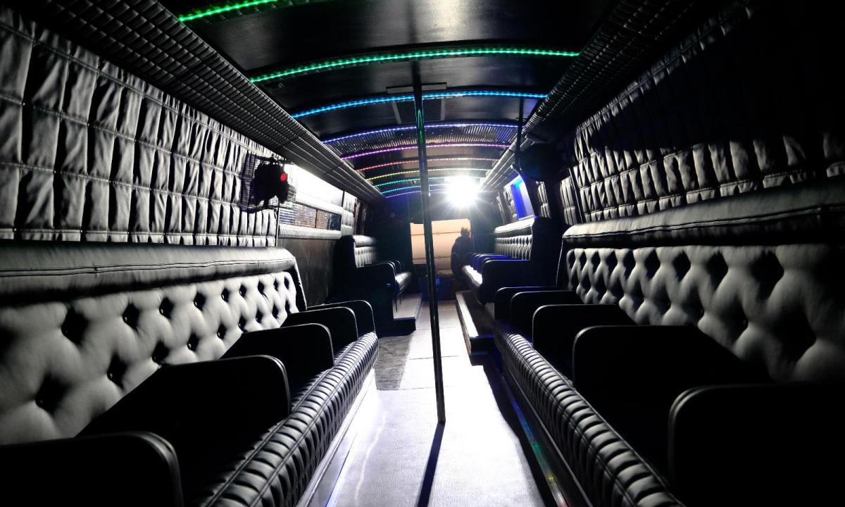 Aachen Ultimate Partybus Deluxe