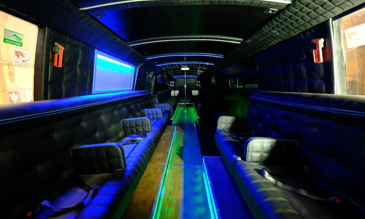 Aachen Ultimate Partybus Deluxe