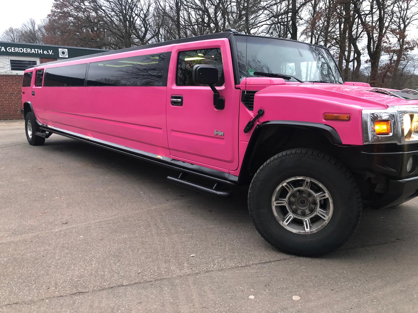 Münster Pretty in Pink Hummer Limousine