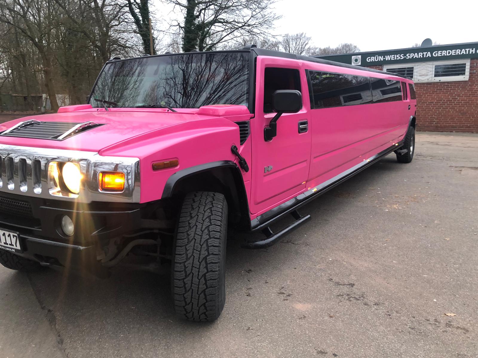 Duisburg Pretty in Pink Hummer Limousine