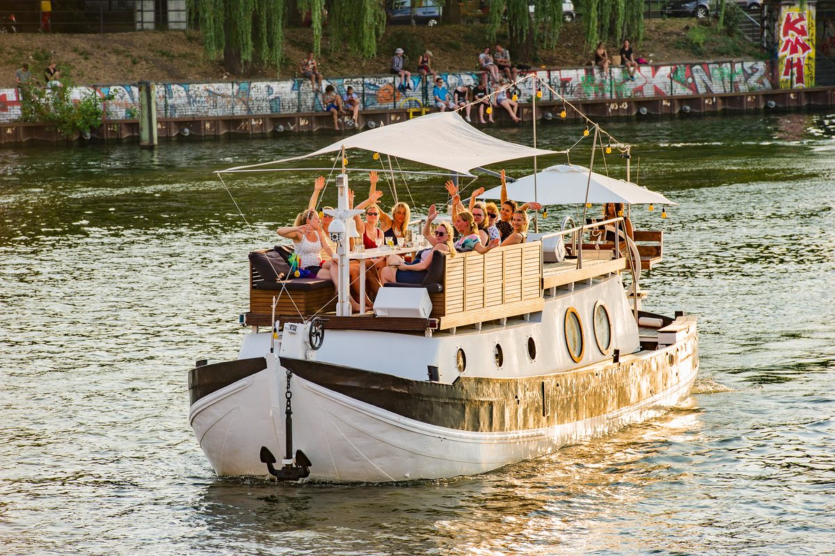 Berlin Partyboot Deluxe